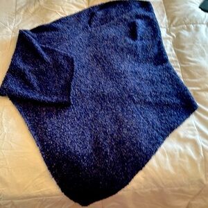 Knitted Shawl. NWOT